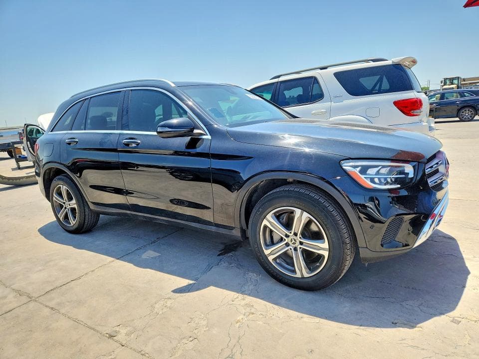 2021 MERCEDES-BENZ GLC 300 4
