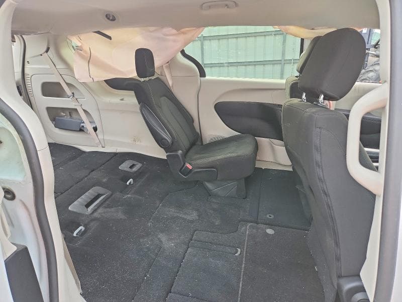 2024 CHRYSLER VOYAGER LX 11