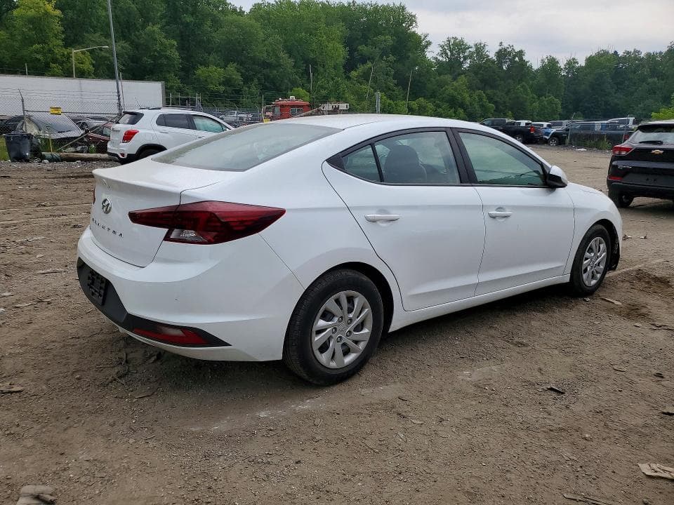 2019 HYUNDAI ELANTRA SE 3