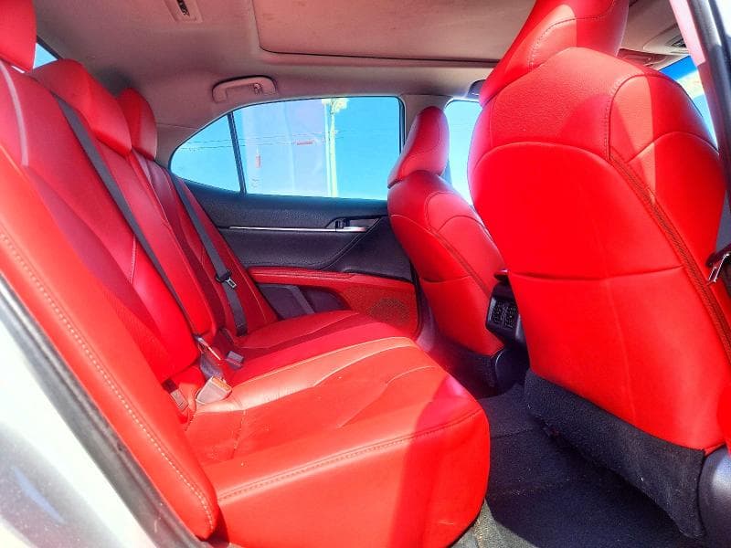 2018 TOYOTA CAMRY XSE 10