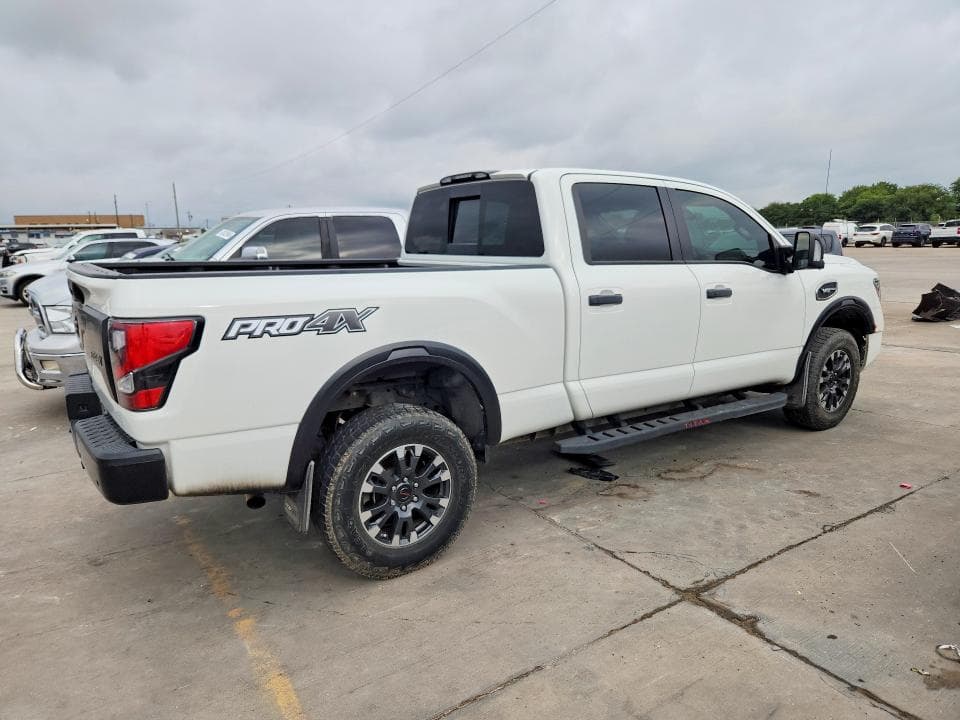 2021 NISSAN TITAN XD PRO-4X 3