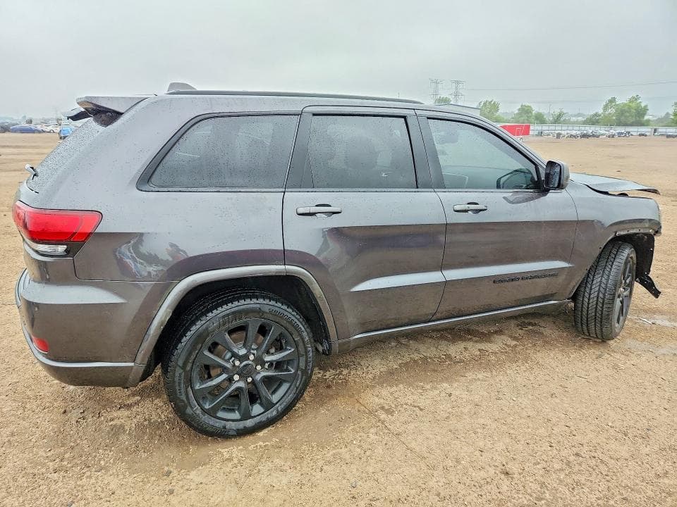 2018 JEEP GRAND CHEROKEE LAREDO 3