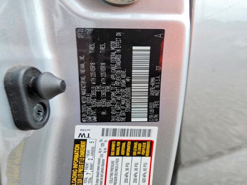 2020 TOYOTA HIGHLANDER HYBRID XLE 13