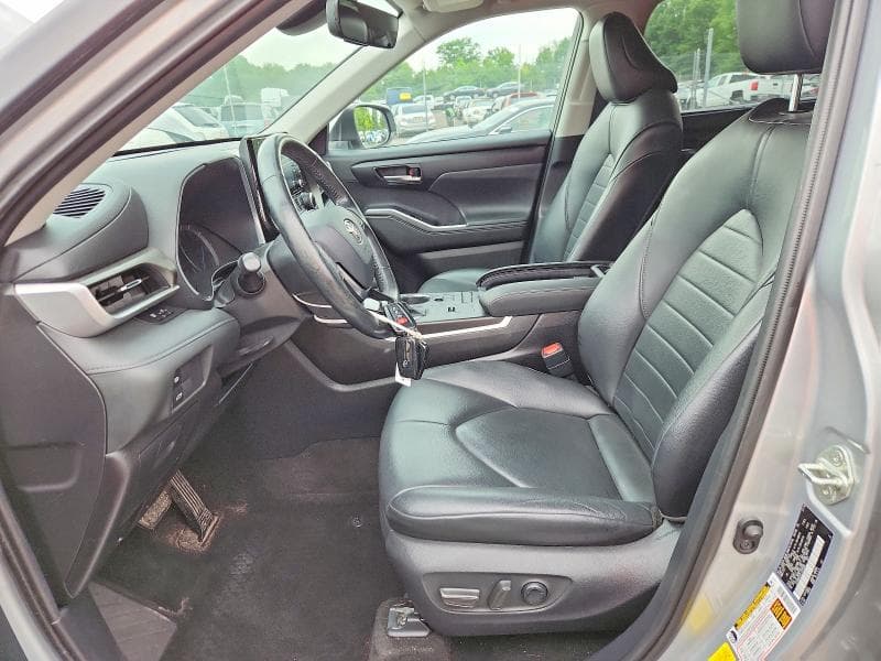 2020 TOYOTA HIGHLANDER HYBRID XLE 7