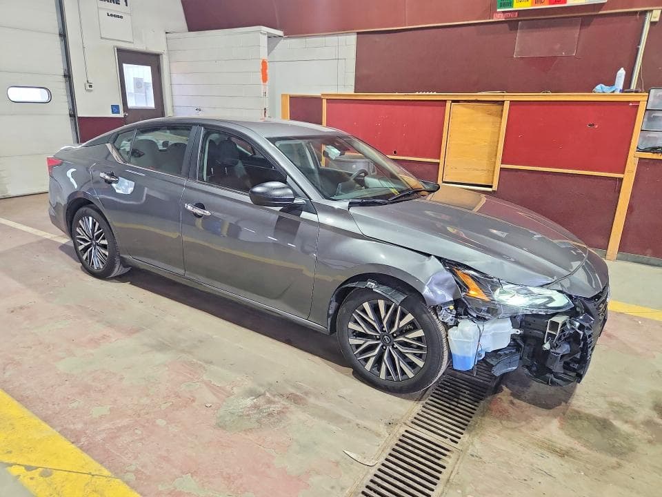 2025 NISSAN ALTIMA SV 4