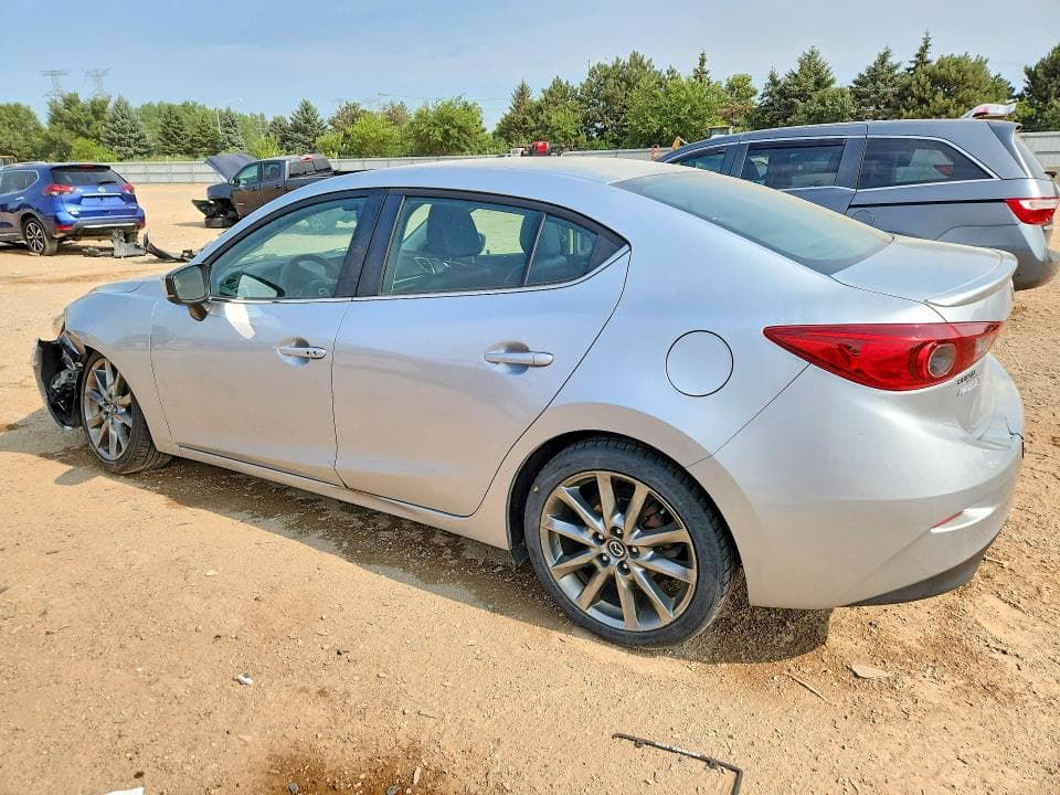 2018 MAZDA 3 TOURING 2