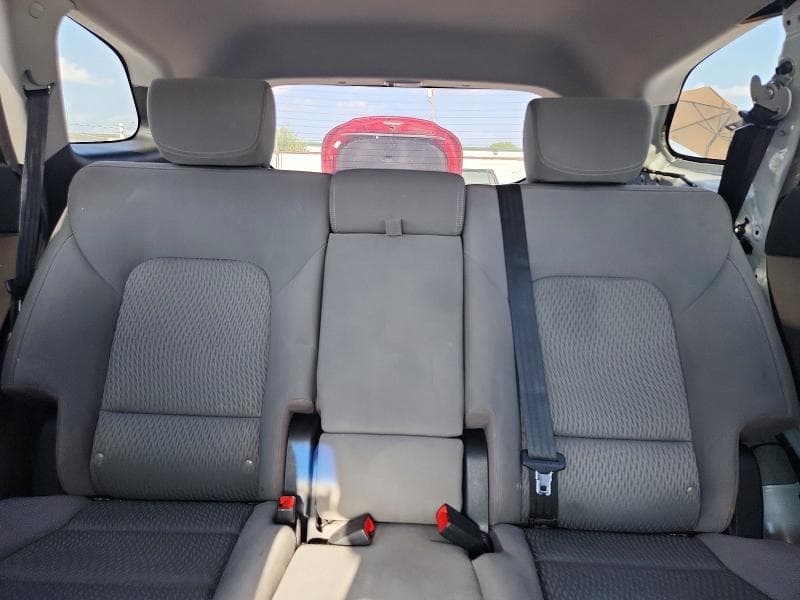 2017 HYUNDAI SANTA FE SE 10