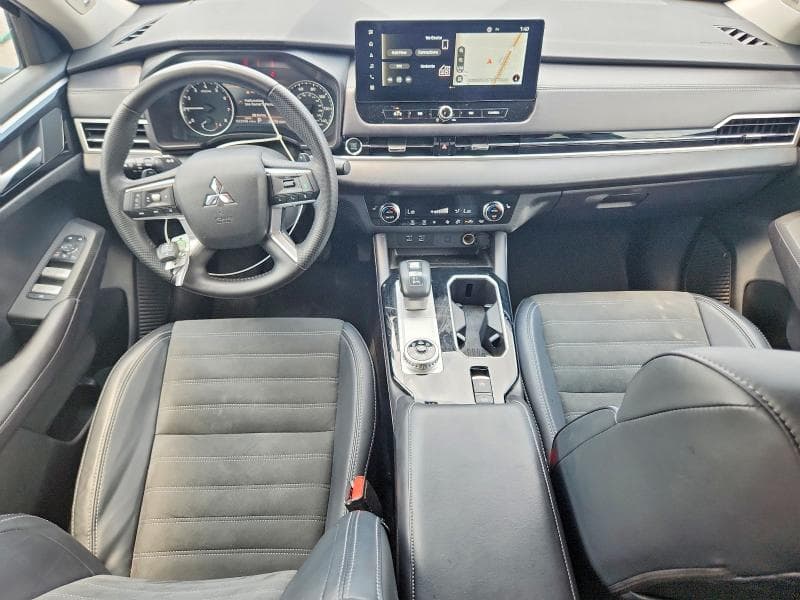 2025 MITSUBISHI OUTLANDER SE 8