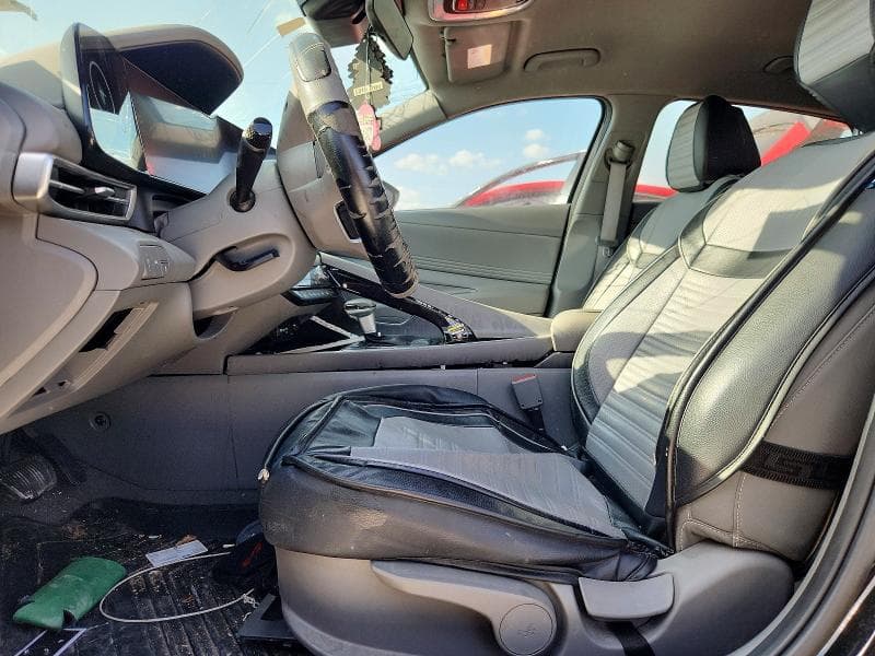 2023 HYUNDAI ELANTRA SEL 7