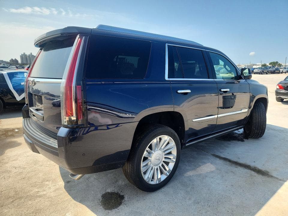 2018 CADILLAC ESCALADE PLATINUM 3
