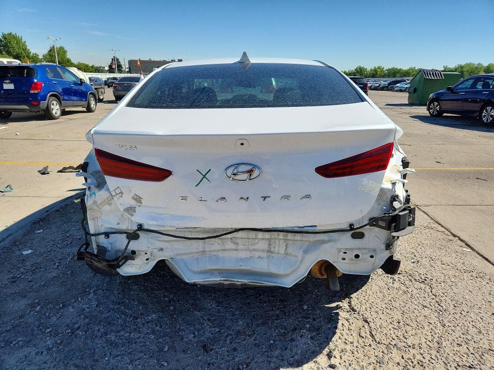 2020 HYUNDAI ELANTRA SEL 6