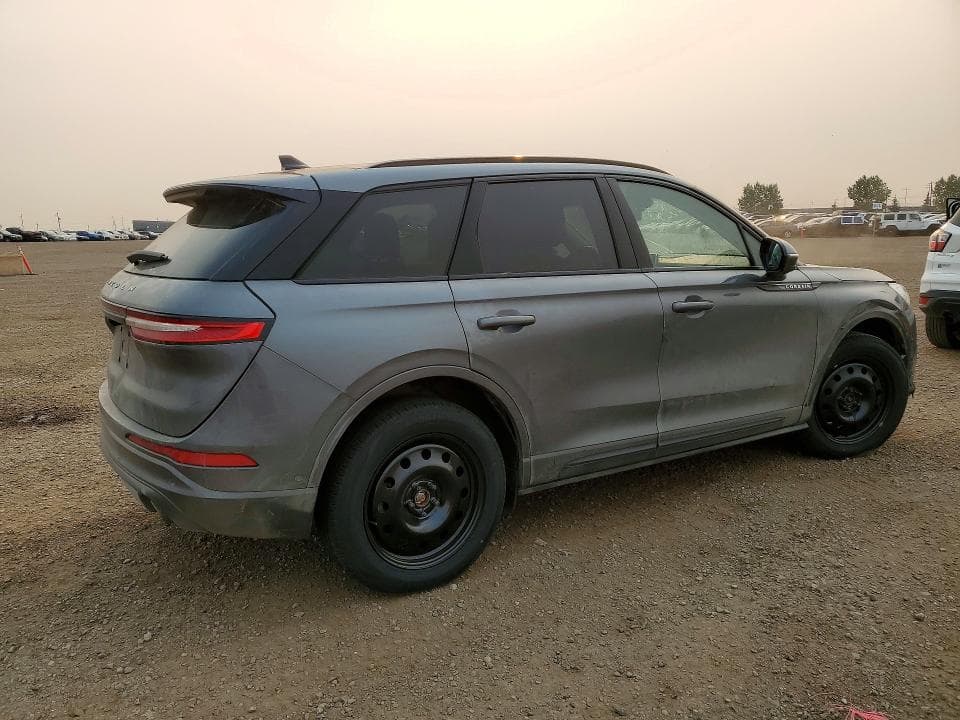 2021 LINCOLN CORSAIR RESERVE 3