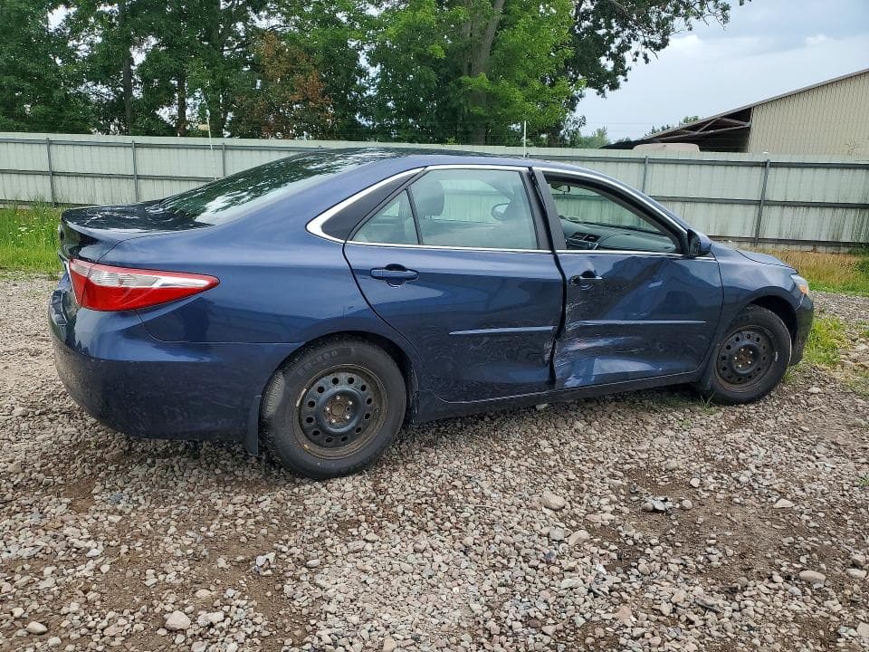 2017 TOYOTA CAMRY LE 3