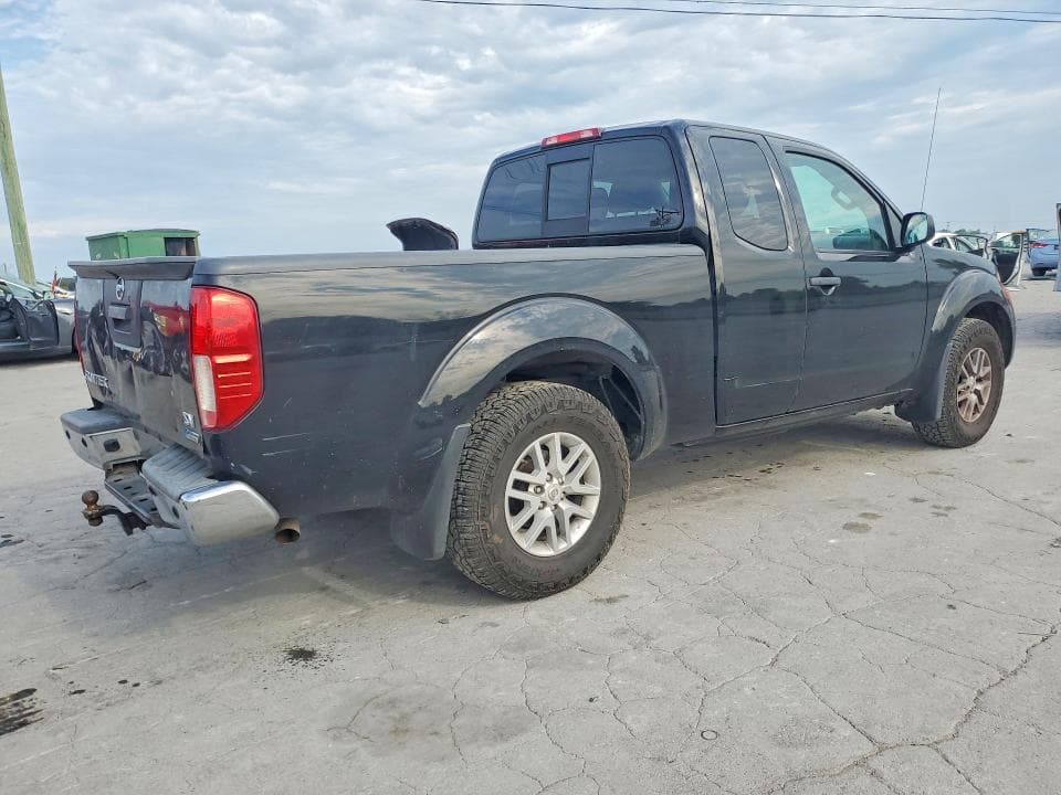 2017 NISSAN FRONTIER SV V6 3