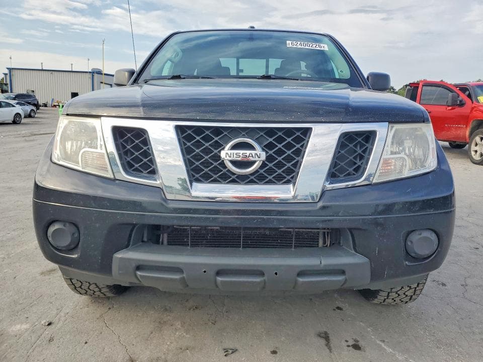 2017 NISSAN FRONTIER SV V6 5