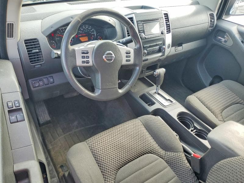 2017 NISSAN FRONTIER SV V6 8