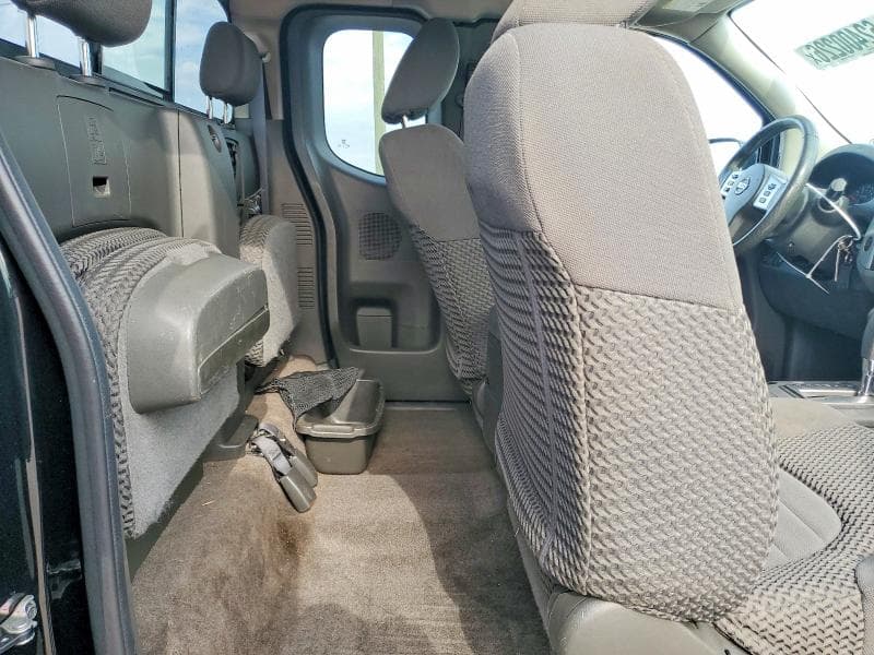 2017 NISSAN FRONTIER SV V6 10