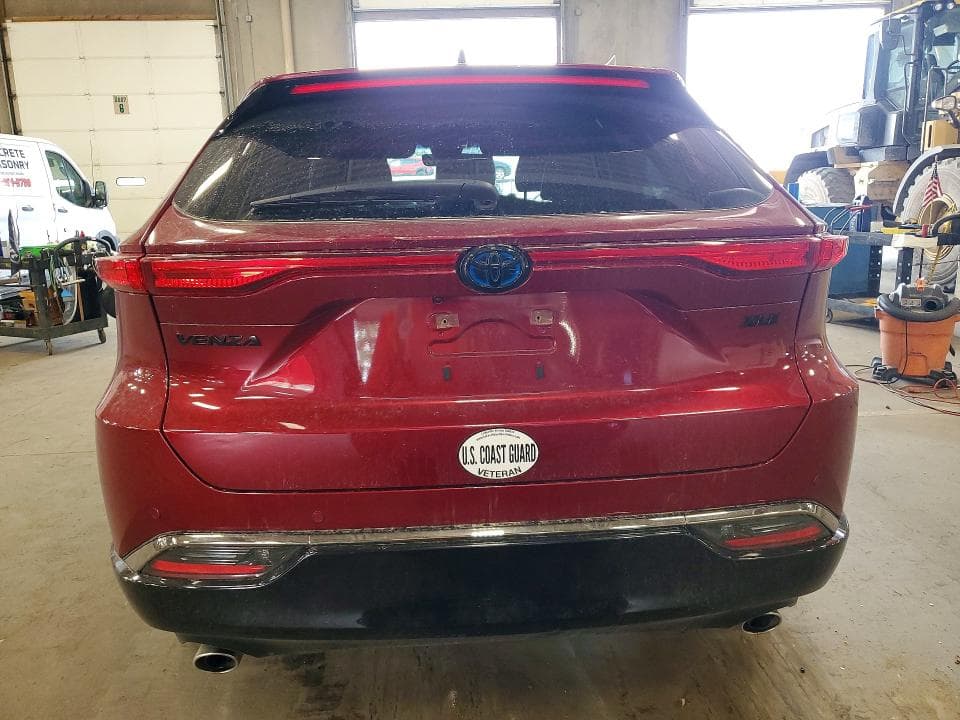 2024 TOYOTA VENZA NIGHTSHADE EDITION 6