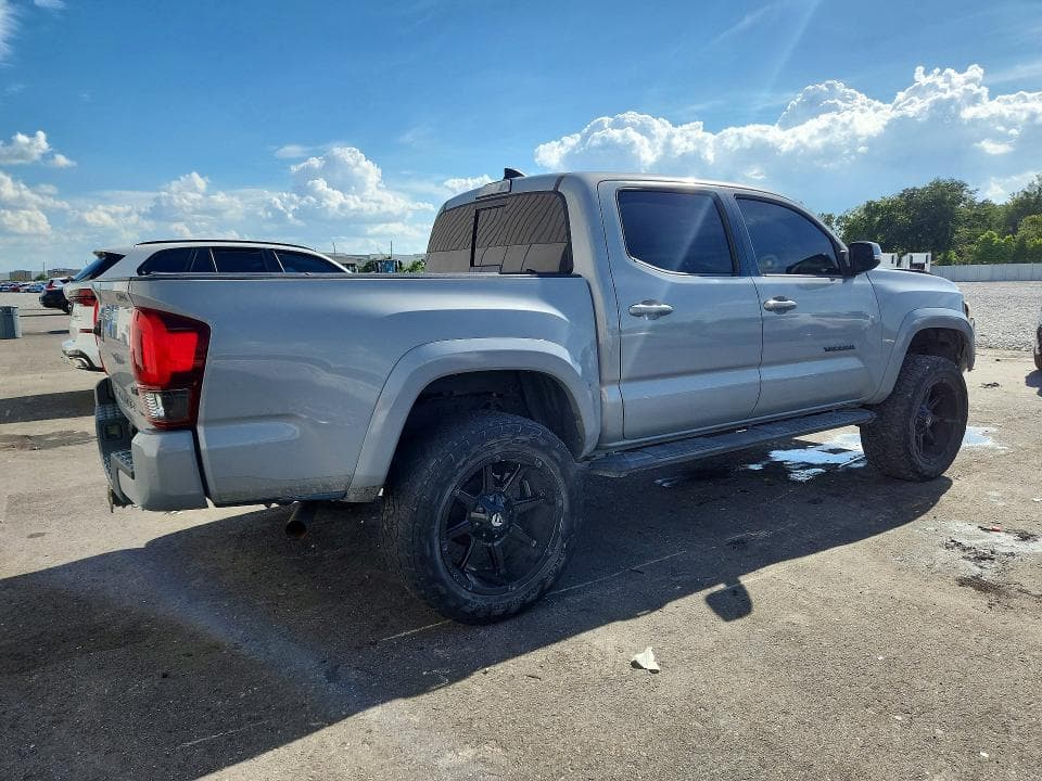 2018 TOYOTA TACOMA TRD SPORT 3