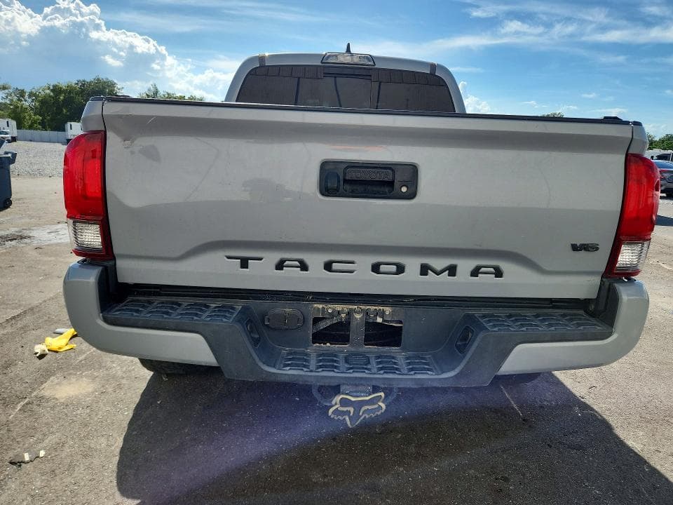 2018 TOYOTA TACOMA TRD SPORT 6