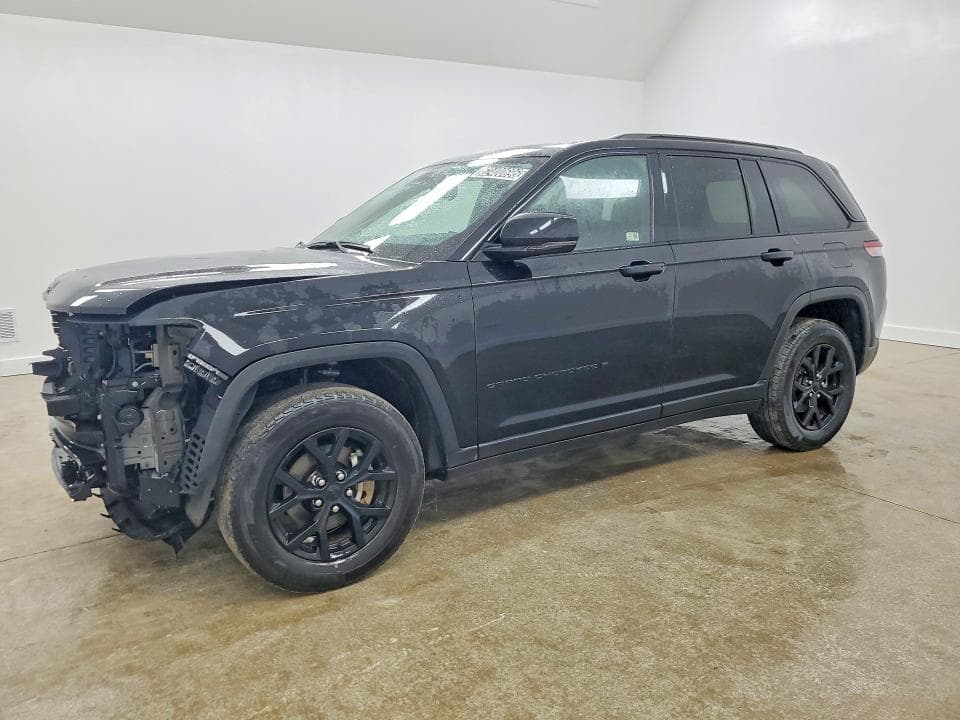 2024 JEEP GRAND CHEROKEE LAREDO - 1