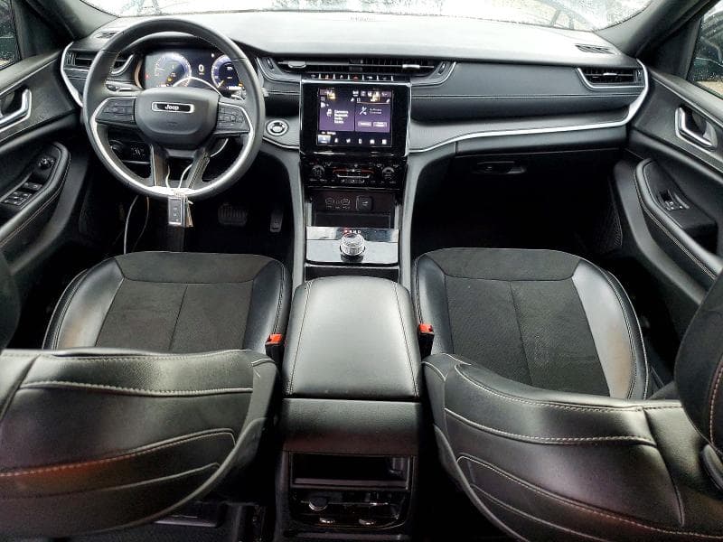 2024 JEEP GRAND CHEROKEE LAREDO 8