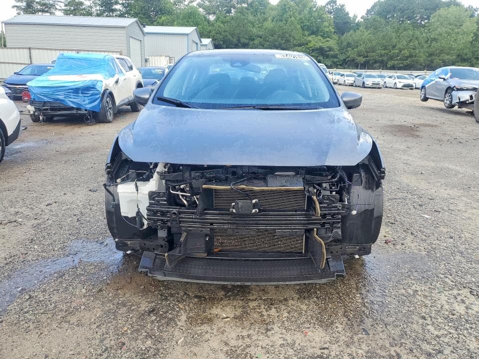 2025 NISSAN VERSA SV 5