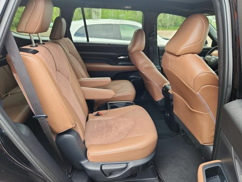 2025 TOYOTA GRAND HIGHLANDER HYBRID MAX LIMITED 11