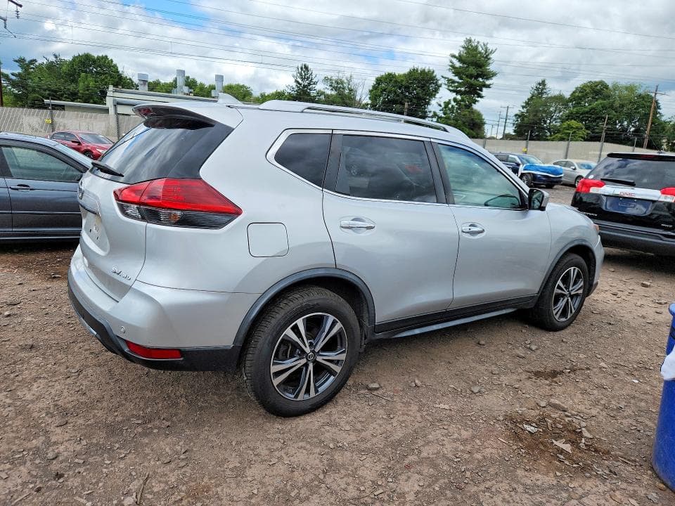 2019 NISSAN ROGUE SV 3