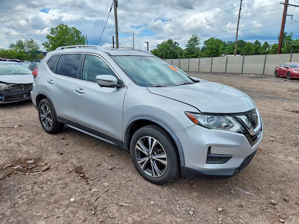 2019 NISSAN ROGUE SV 4