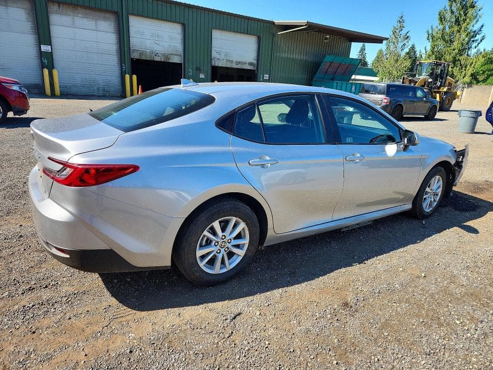 2026 TOYOTA CAMRY LE 3