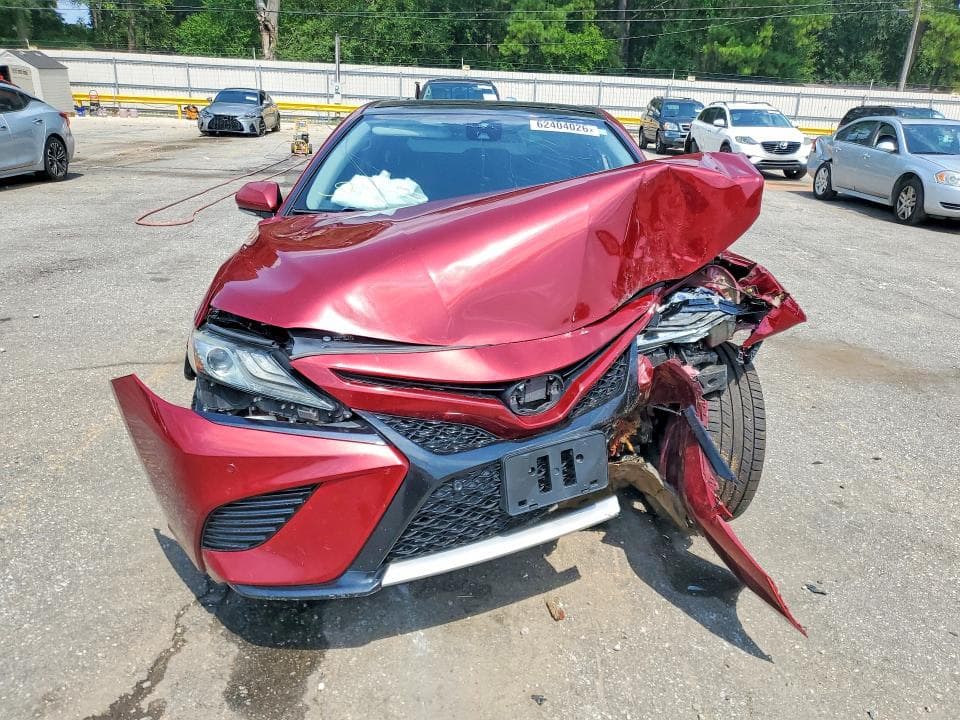 2018 TOYOTA CAMRY XSE 5