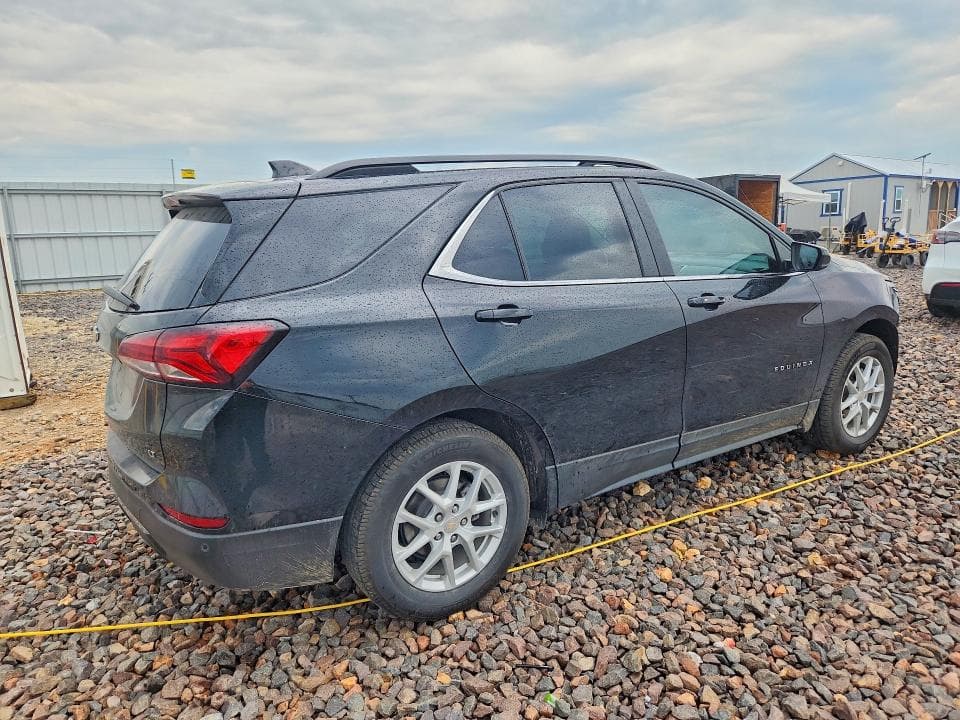 2022 CHEVROLET EQUINOX LT 3