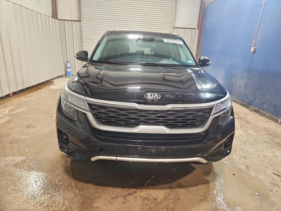 2021 KIA SELTOS S 5