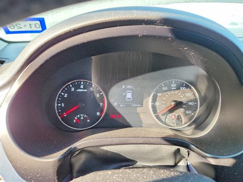 2021 KIA SELTOS S 9