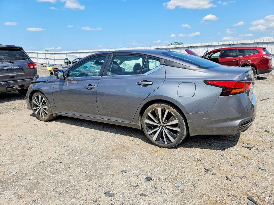 2021 NISSAN ALTIMA SR 2