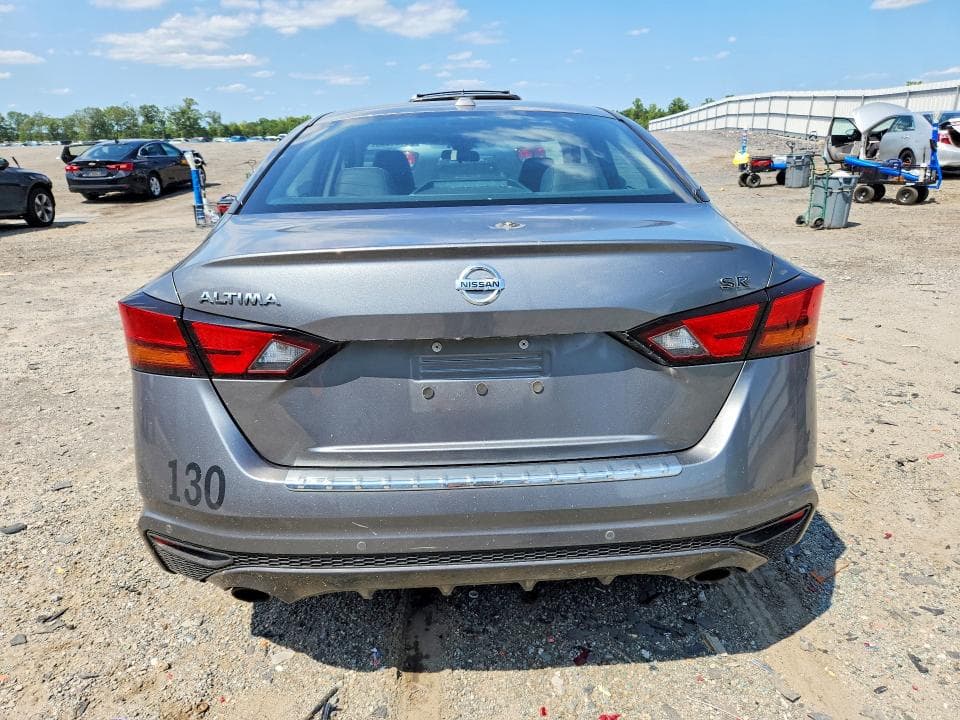 2021 NISSAN ALTIMA SR 6