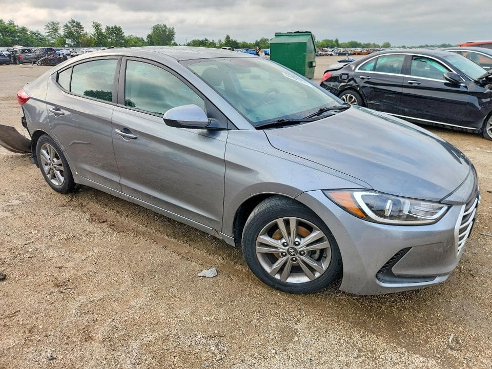 2018 HYUNDAI ELANTRA SEL 4