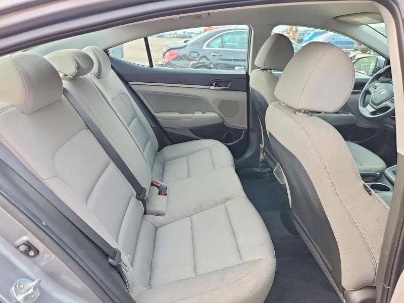 2018 HYUNDAI ELANTRA SEL 10