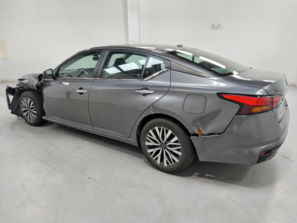 2023 NISSAN ALTIMA SV 2