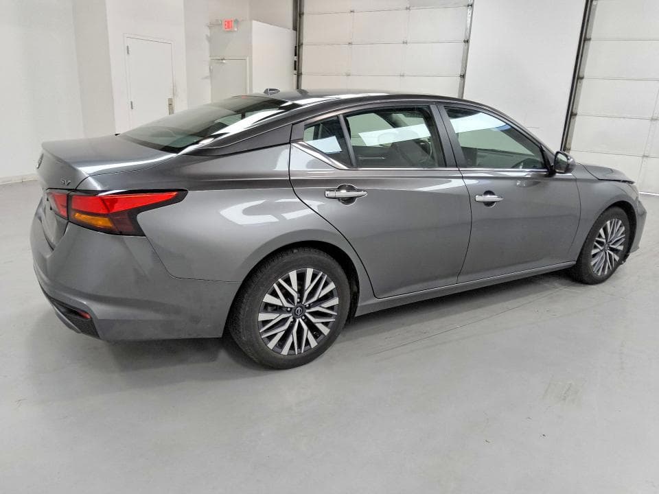 2023 NISSAN ALTIMA SV 3