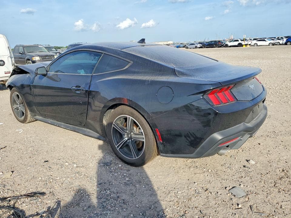 2024 FORD MUSTANG 2