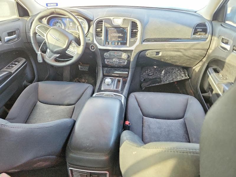 2023 CHRYSLER 300 TOURING 8