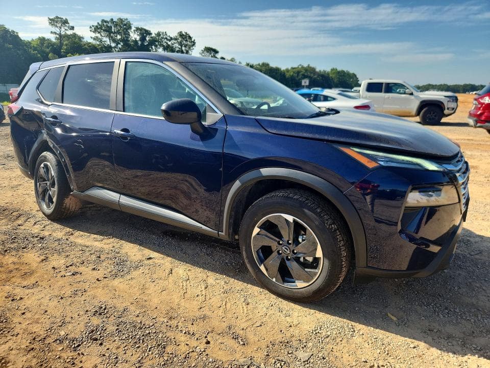 2025 NISSAN ROGUE SV 4