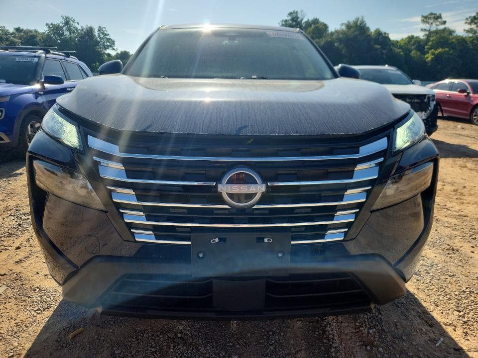 2025 NISSAN ROGUE SV 5