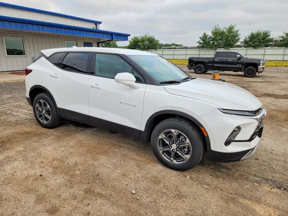 2025 CHEVROLET BLAZER 2LT 4