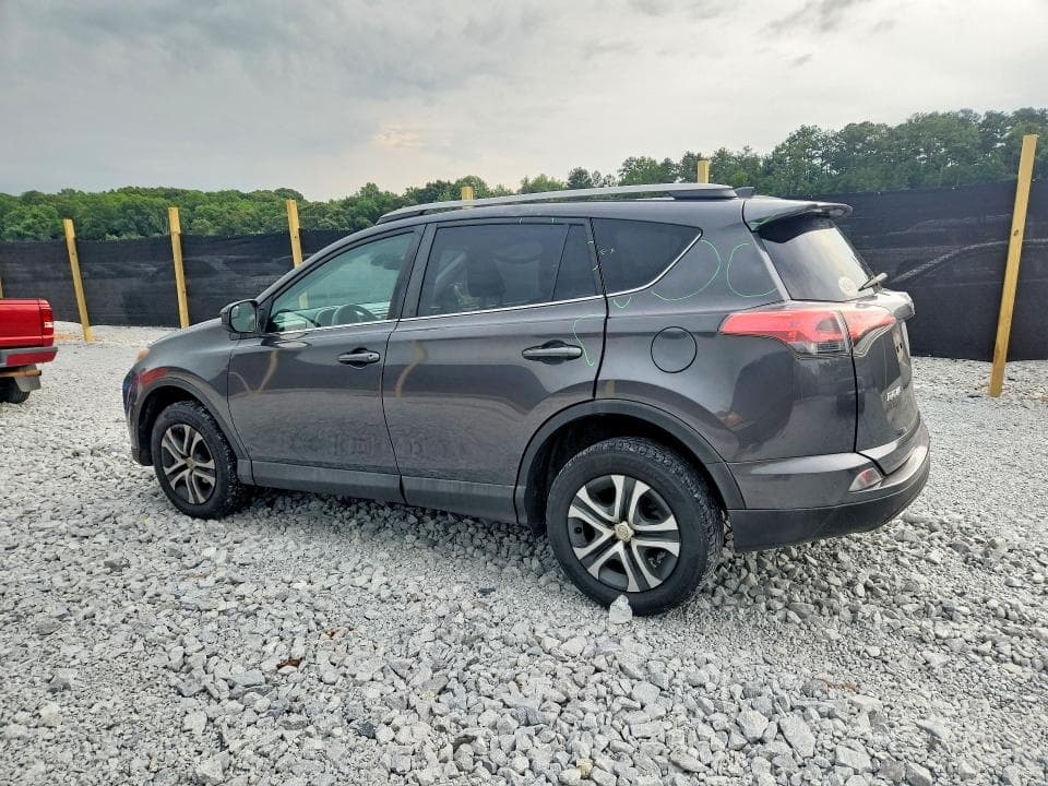 2018 TOYOTA RAV4 LE 2