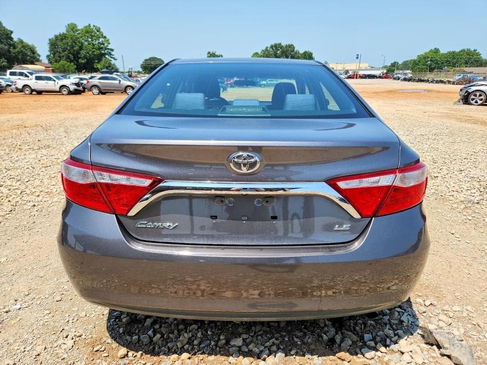 2017 TOYOTA CAMRY LE 6