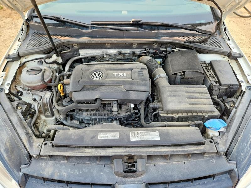 2017 VOLKSWAGEN GOLF 1.8 T 11
