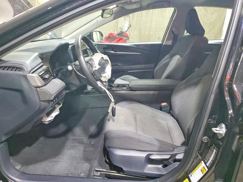 2025 TOYOTA CAMRY LE 7